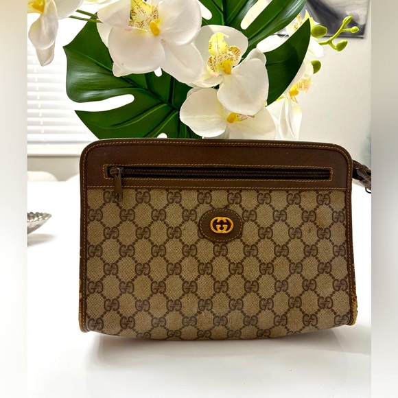Authentic Gucci Monogram Clutch - Picture 1 of 7